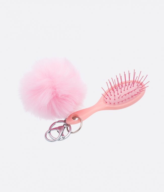 brush and pompom pale pink